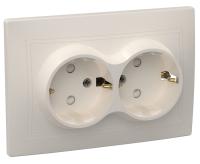 Кварта кремовый розетка скрытая 2-мест заземление шторки IP20 