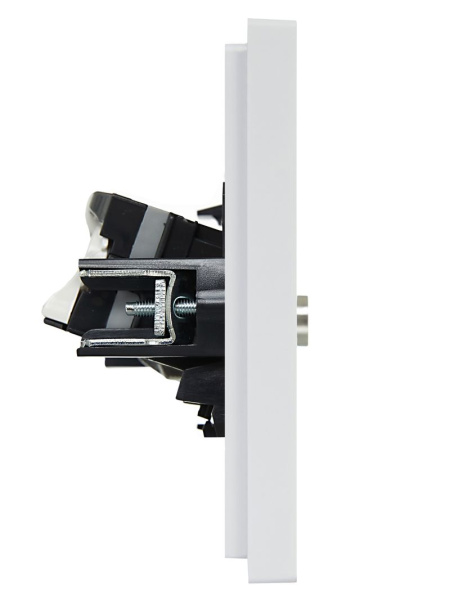купить Фортепиано белый механизм RJ45+TV скрытая 2-ая кат.5е в Чебоксарах Фортепиано белый механизм RJ45+TV скрытая 2-ая кат.5е