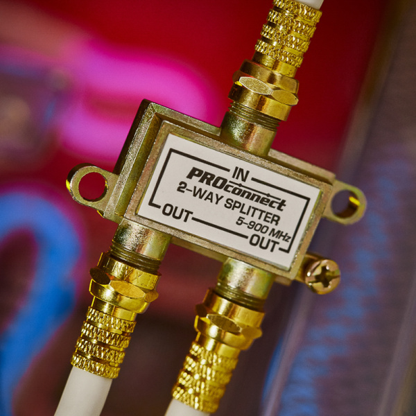 купить Делитель TVх2 5-900МГц  +3F-разъема в Чебоксарах Делитель TVх2 5-900МГц  +3F-разъема