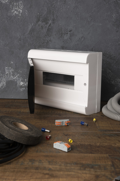 Бокс 12мод навесной белый черная прозрачная дверь IP41 SlimBox EKF 